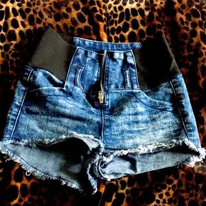 CRAVE FAME Jean shorts